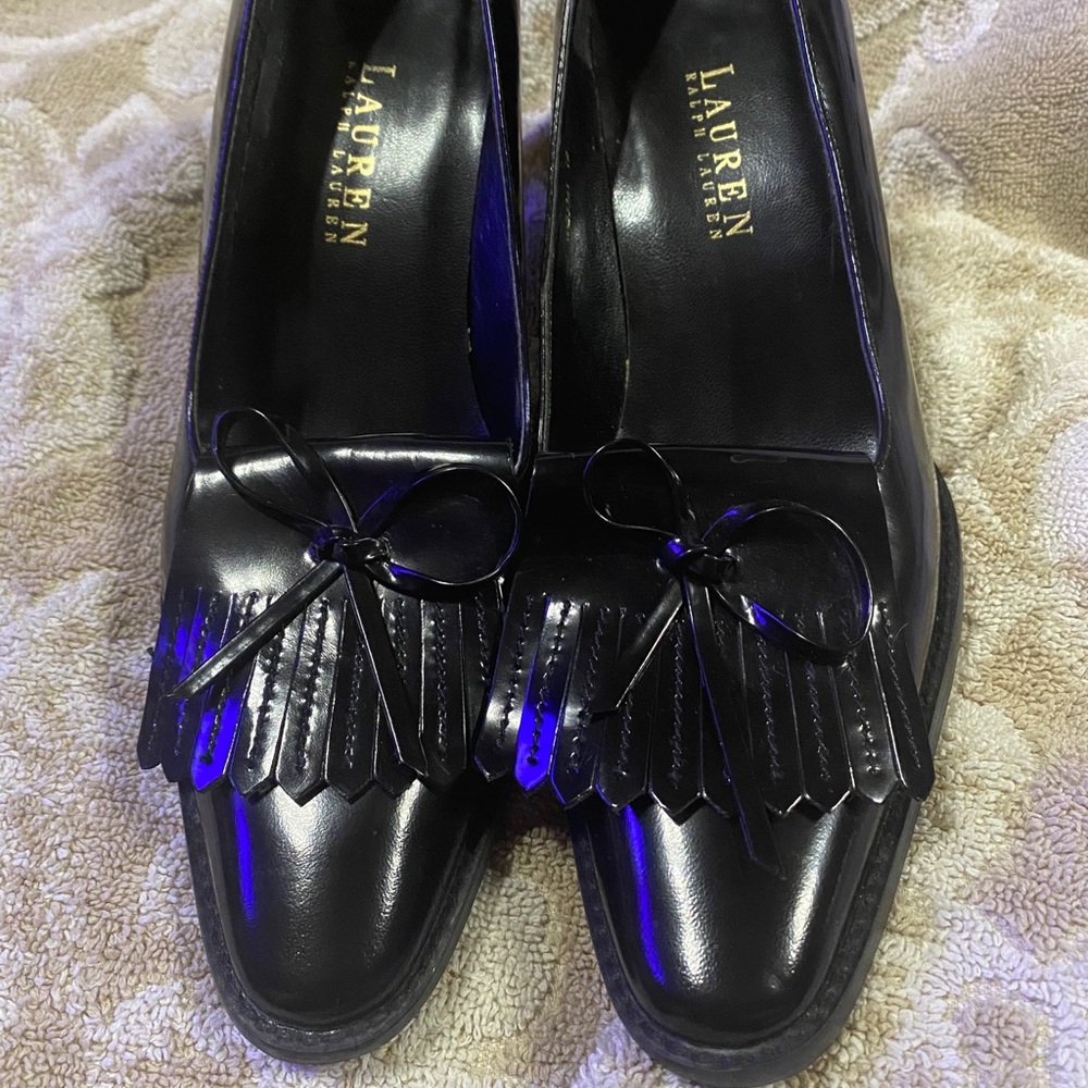 Lauren by Ralph Lauren black heels kiltie tassel